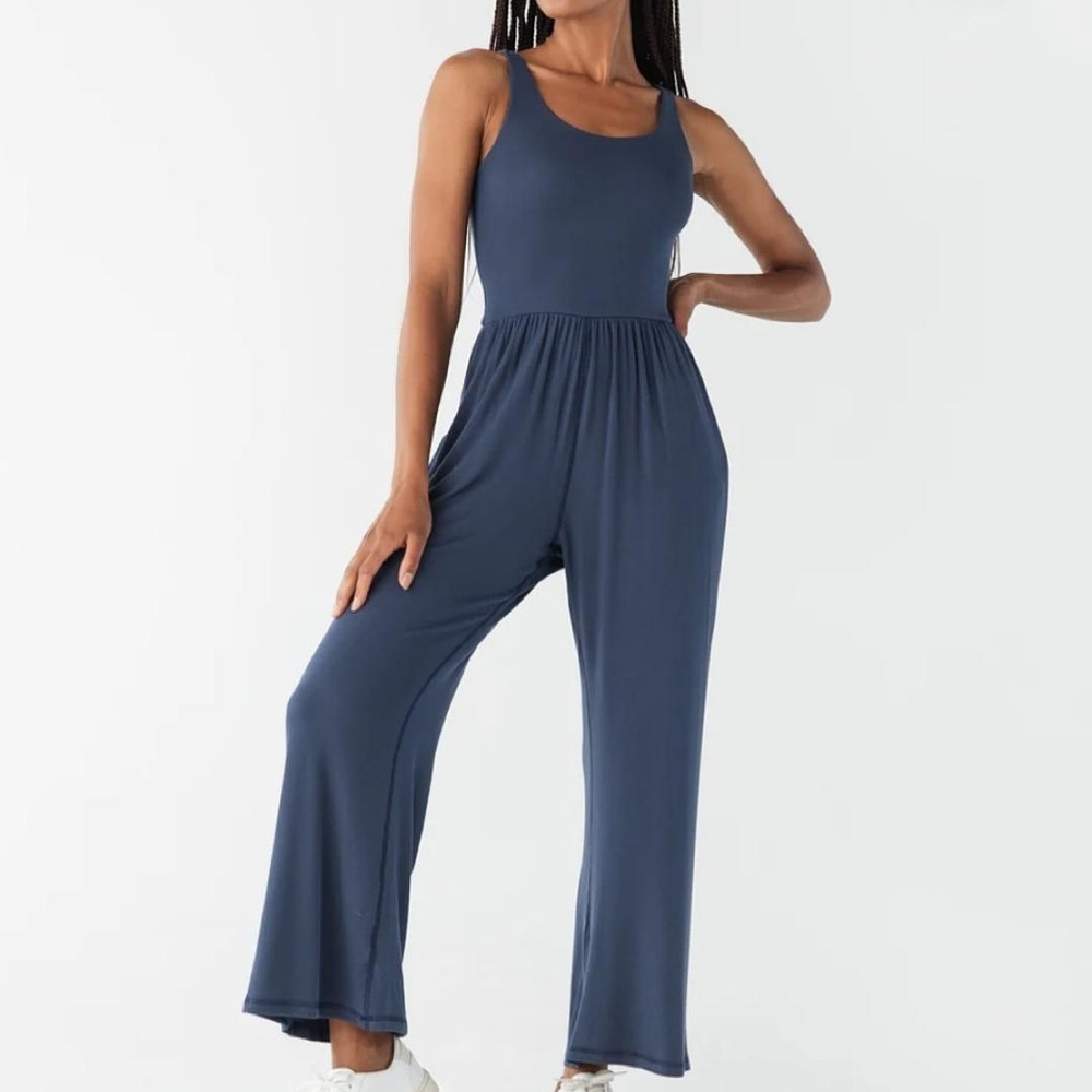 Elegant Blue Sleeveless Jumpsuit